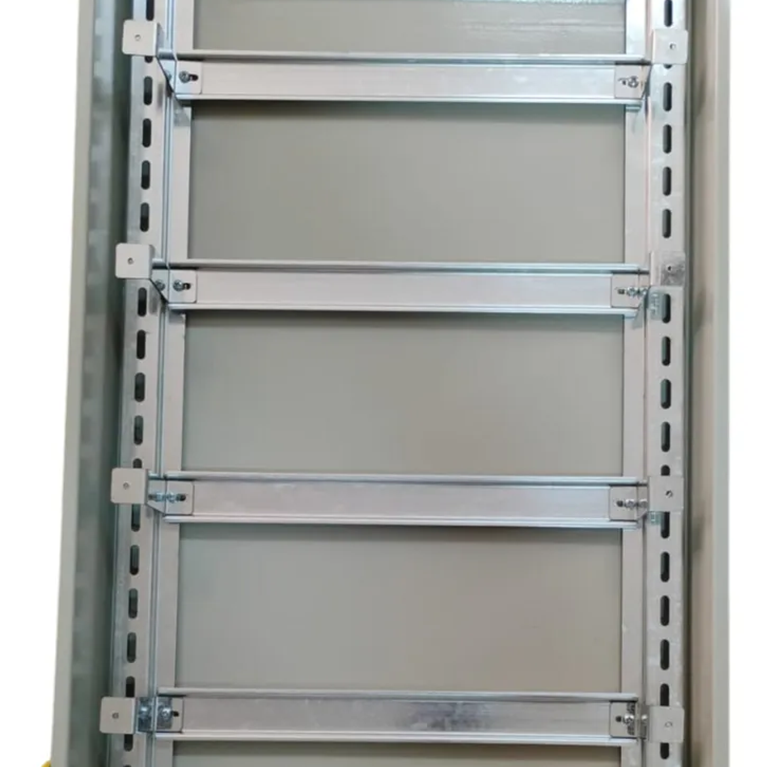 Tablero Metálico Embutido 72 Circuitos Ip41 Ral7032 Dex 5