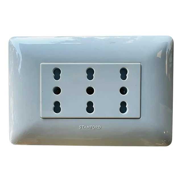 Tomacorriente Enchufe Triple Blanco Punteado 10/16a 220v Sec
