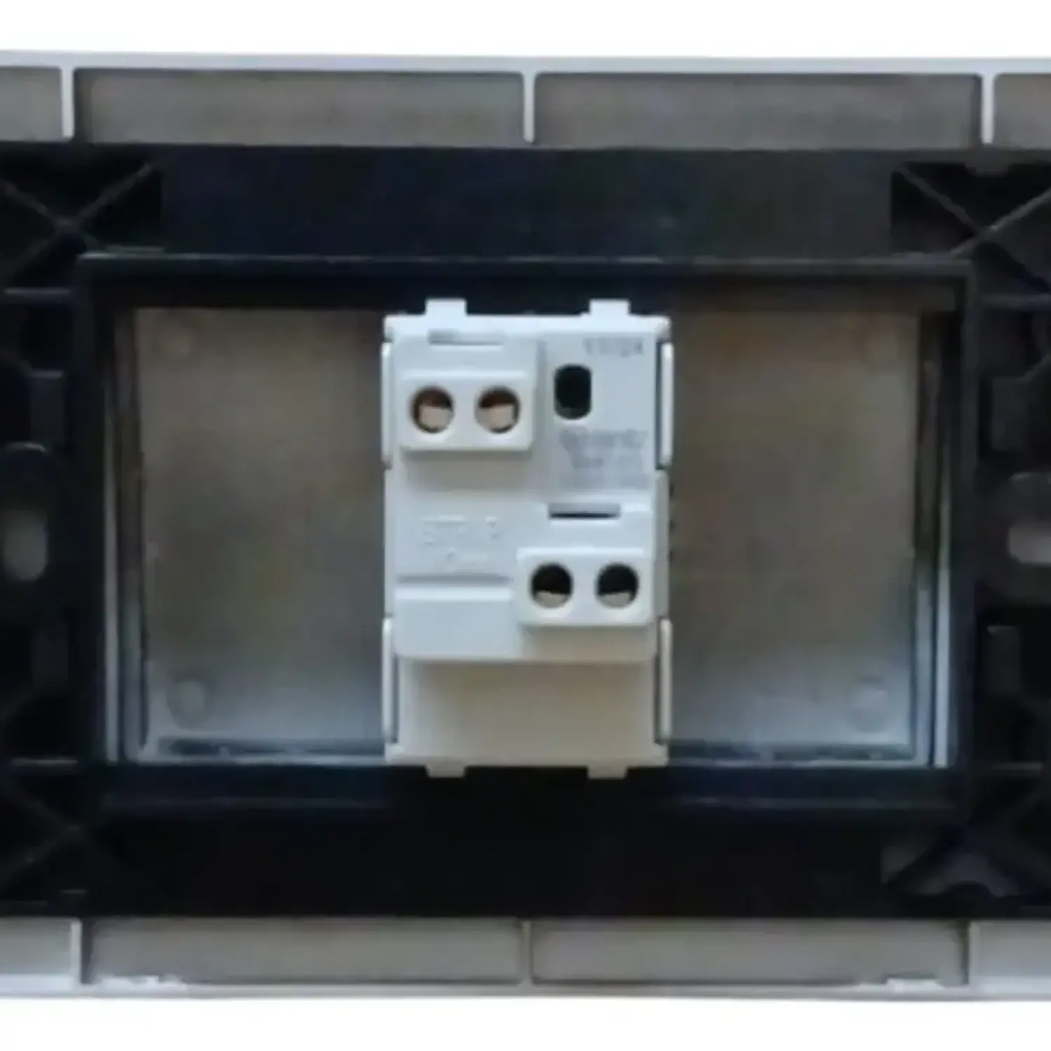 Interruptor Simple Conmutador Teclon 9/24 Gris 10a Sec 4