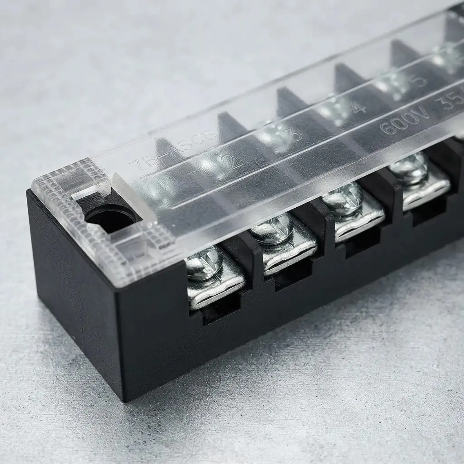 REGLETA DE CONEXION AISLADA TB 6PX25A CNC