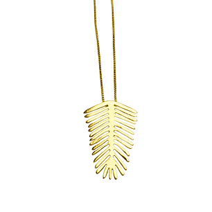 Collar con hoja delgada enchapada en oro