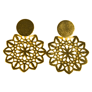 Aros mandala detallado enchapado en oro