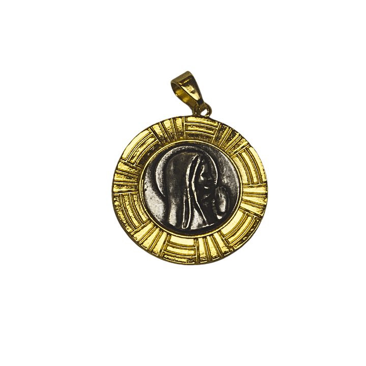 Medalla Virgen niña de peltre y borde enchapado en oro 1