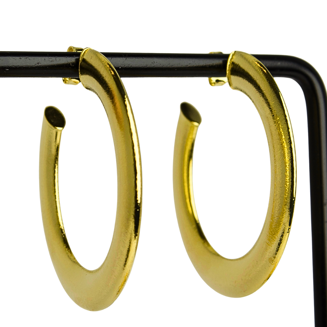 Aro argolla ovalada satinada enchapada en oro 1