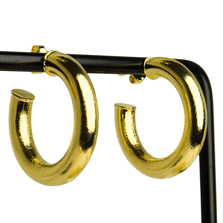 Aro argolla tubo satinada enchapada en oro 1