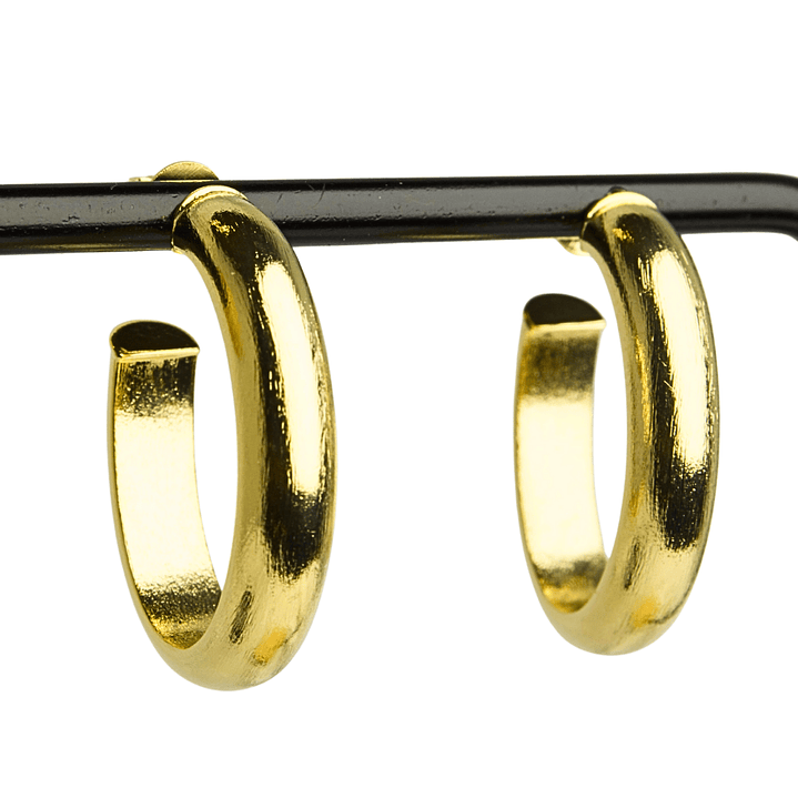 Aro argolla ovalada satinada enchapada en oro 1