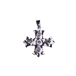 Colgante cruz con circones blancos y enchape en plata