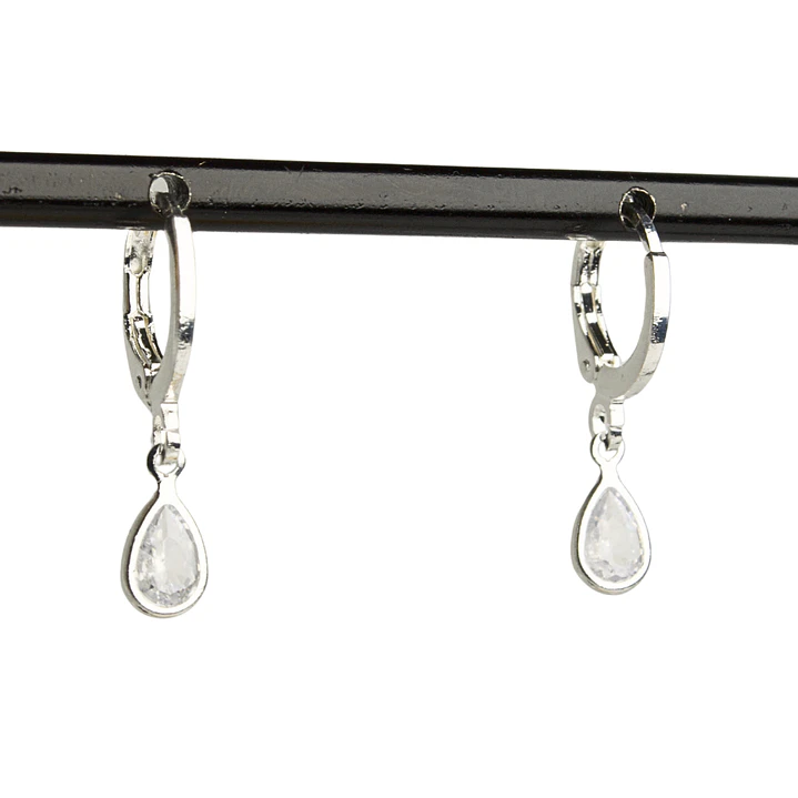 Aros de argolla con punto de luz gota pequeña enchapado en plata 1