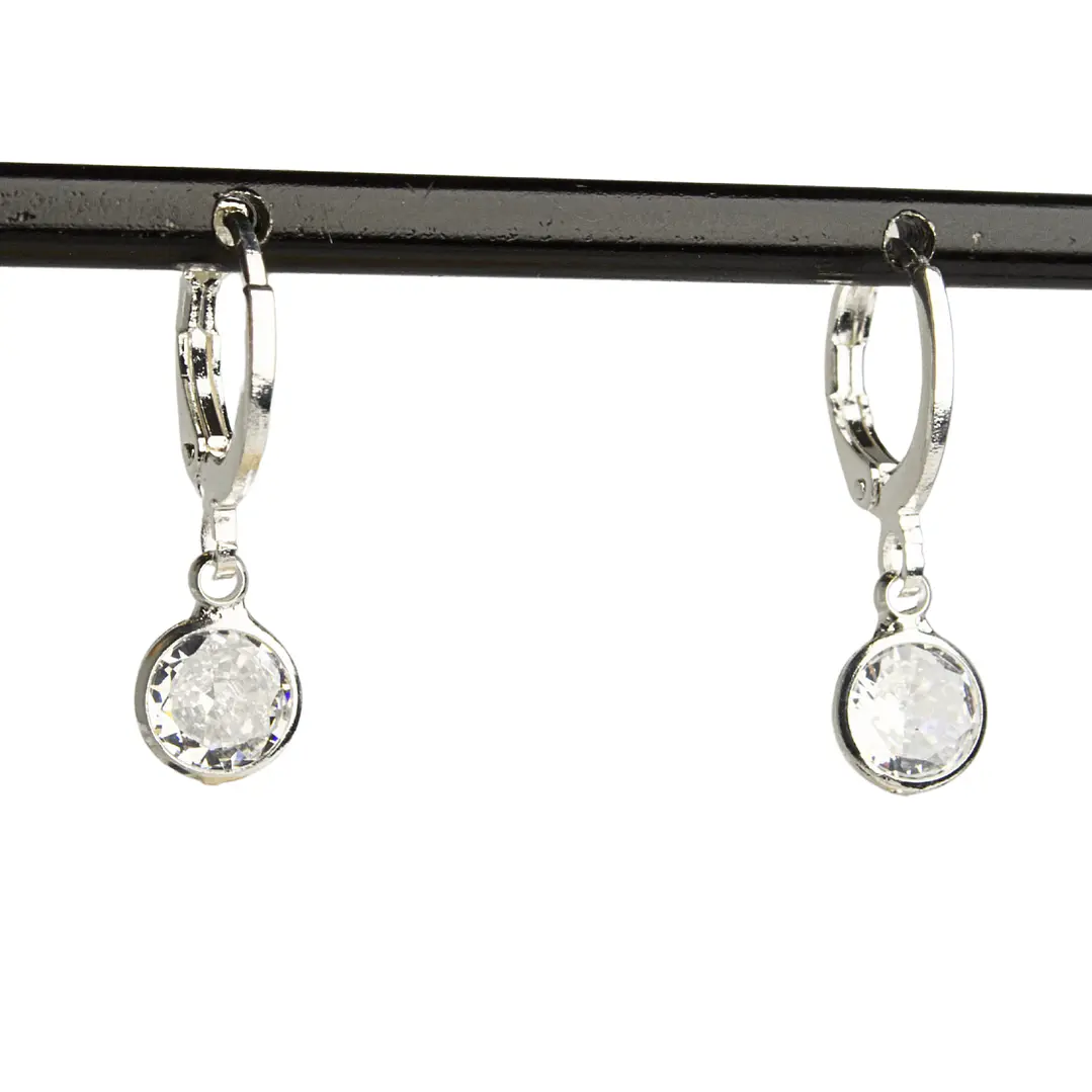 Aros de argolla con punto de luz circular enchapado en plata 1