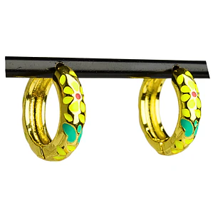 Aros argolla enchapado en oro con flores y mariposa de colores amarillo y verde