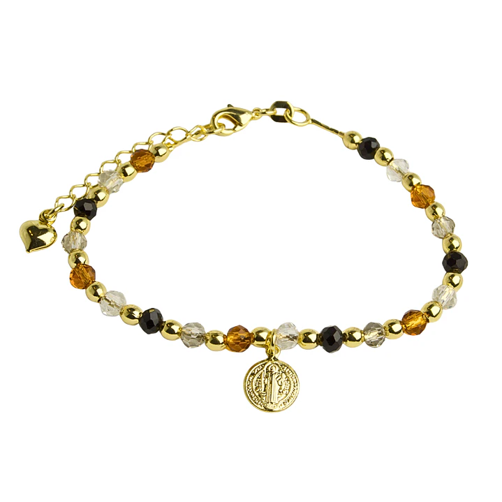 Pulsera con medalla de San Benito con cristales de colores y balines enchapada en oro 1