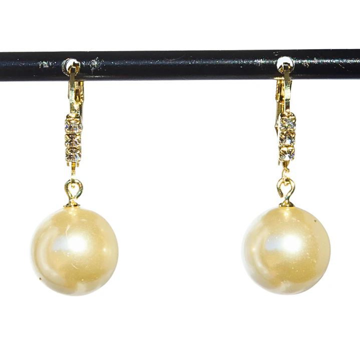 Aros Perla Colgante en argolla brillante con Enchape en Oro 1