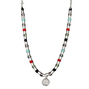 Collar mostacilla satinada y cristales con colgante de san benito enchape en plata