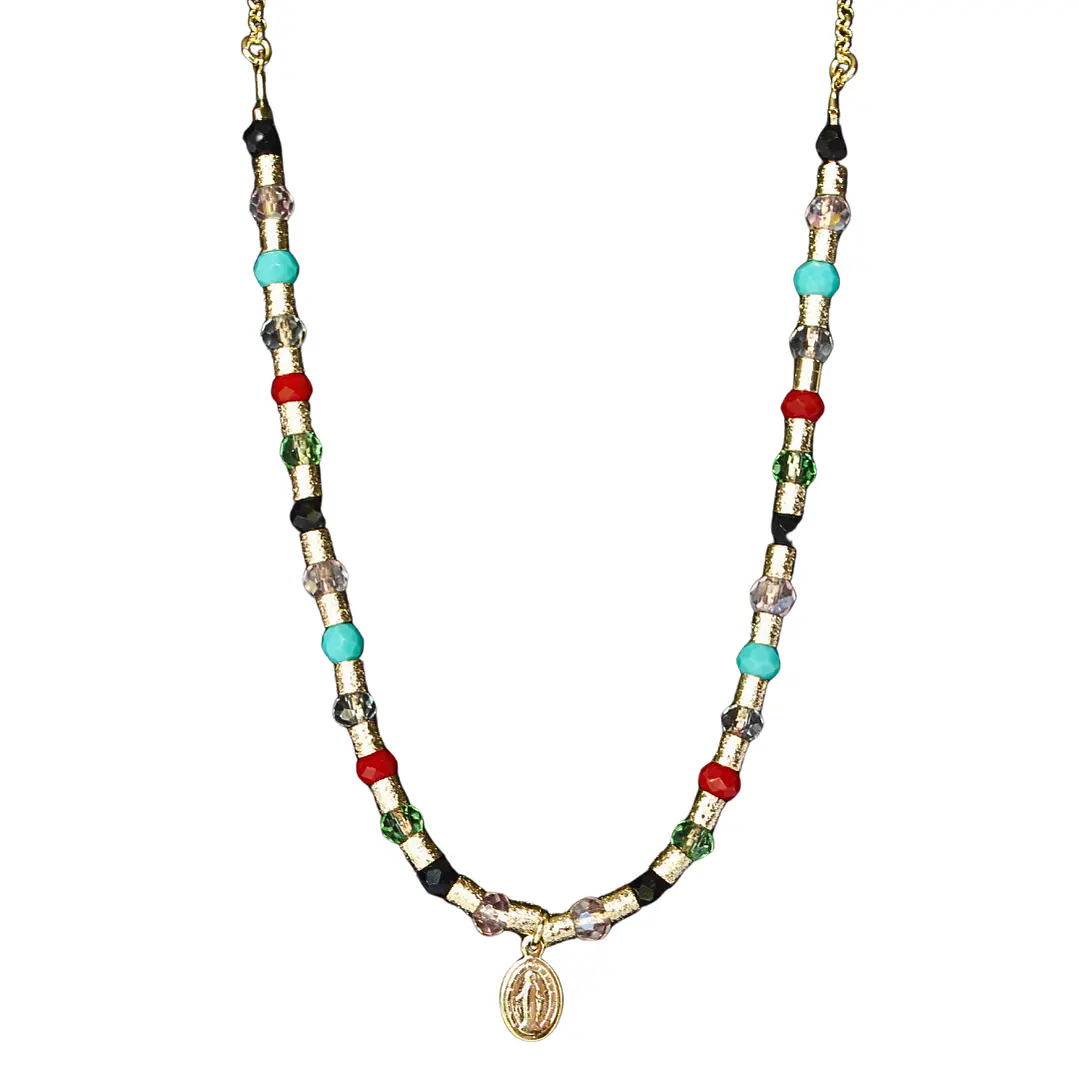Collar mostacilla satinada y cristales con colgante virgen de los rayos enchape en oro 1