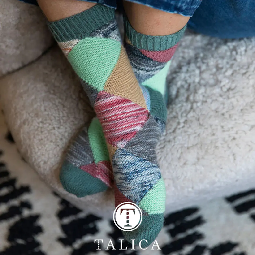 52 Weeks of Scrap Yarn - Livro Laine 4