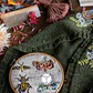 Embroidery on Knits - Livro Laine - Thumbnail 3