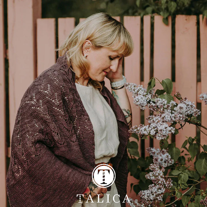 Soothing Stitches: Knits for a Quiet Mind - Livro Laine 2