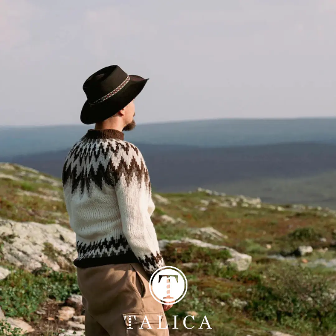 Unfolding Landscapes: 17 Knits for the Road - Livro Laine 3