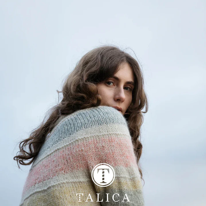 Soothing Stitches: Knits for a Quiet Mind - Livro Laine 3