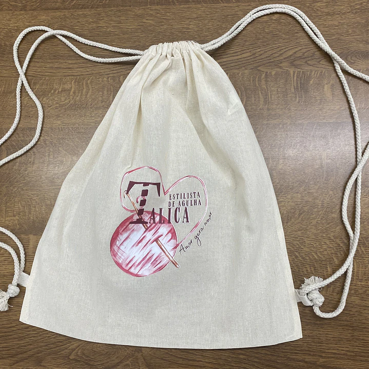 Saco Mochila Coração Estilista de Agulha 1