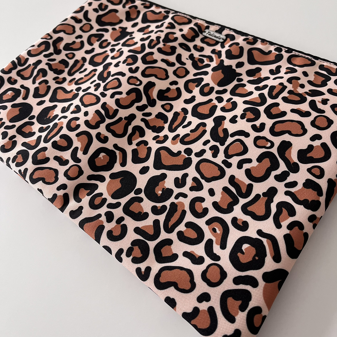 Funda de Notebook Dream Love-  Animal Print 3