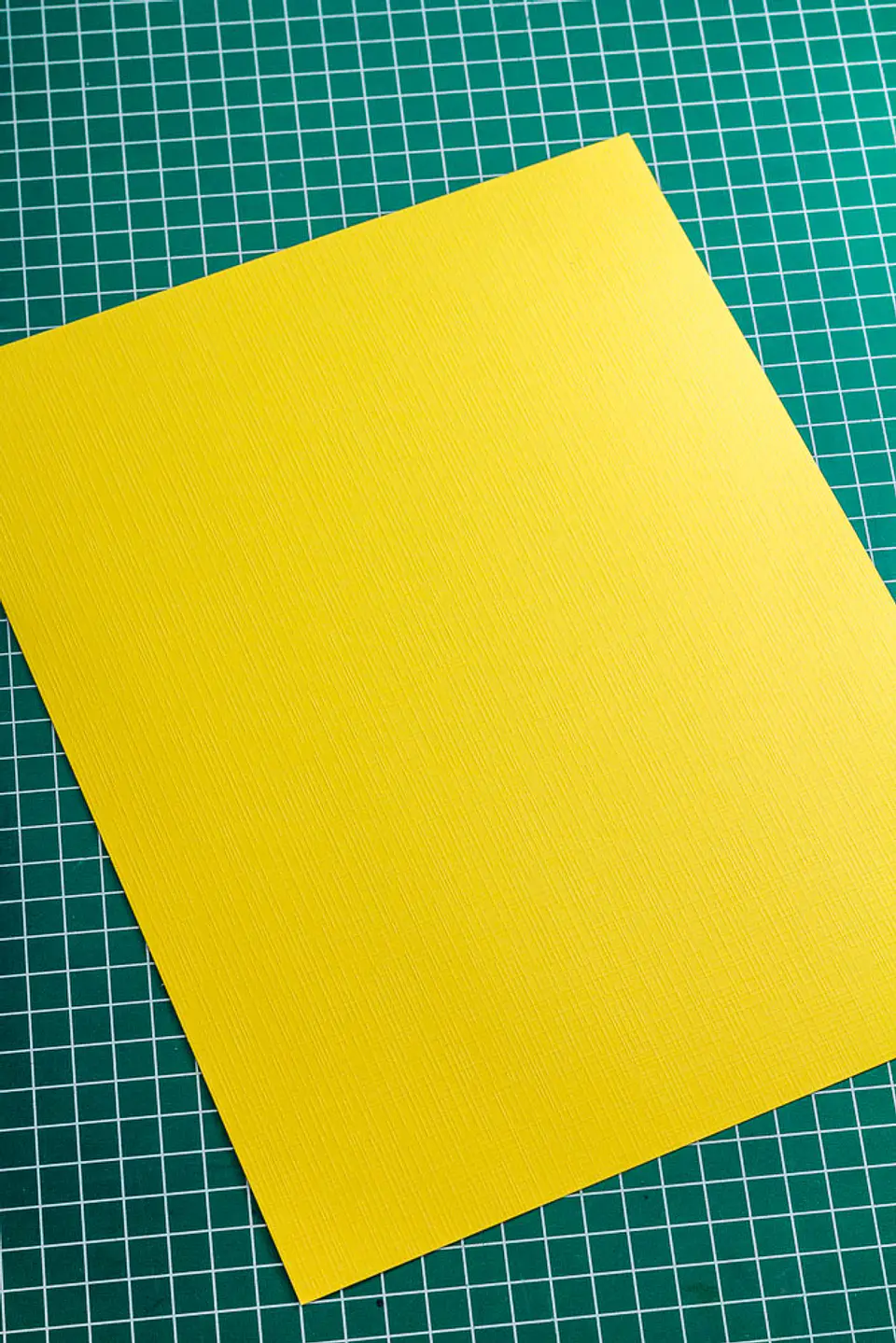 Cartulina Hilada de Colores - Display 10 hojas. 4