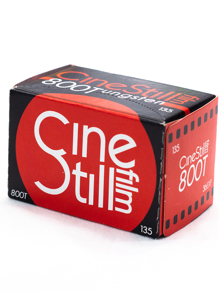 Cinestill 800T Tungsten 800 ASA - 135 / 35mm 36EXP 1