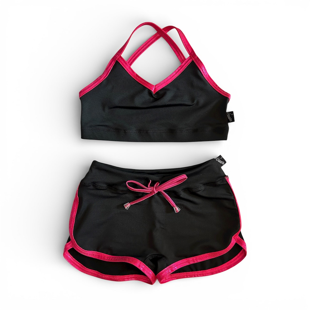 Conjunto Retro Negro brillo fucsia