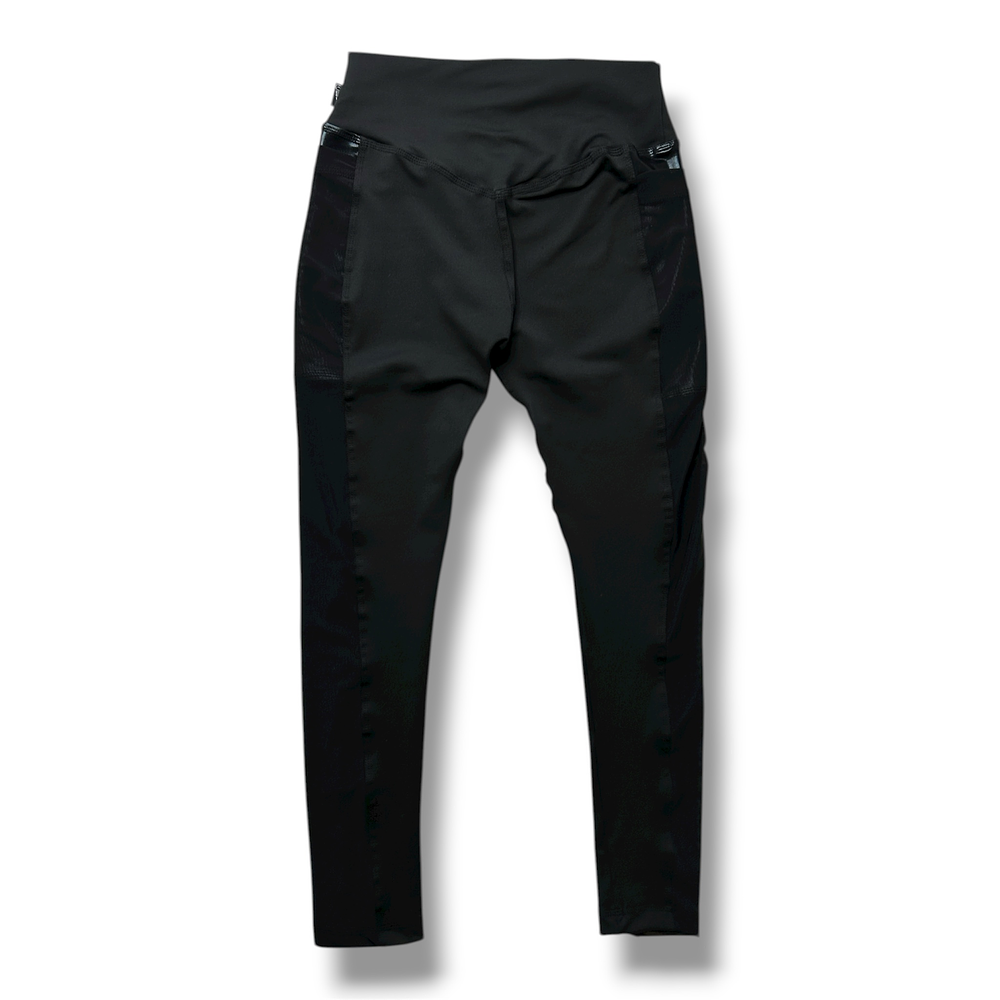 Conjunto Lina clásica y Top brava B&N 2