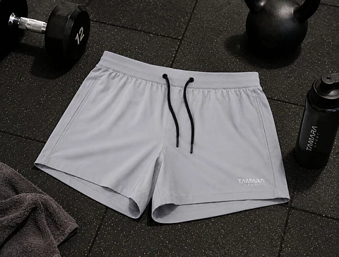 SHORT DEPORTIVO CON FORRO GRIS