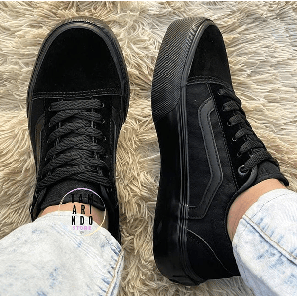Zapatillas negro entero con plataforma 141 2