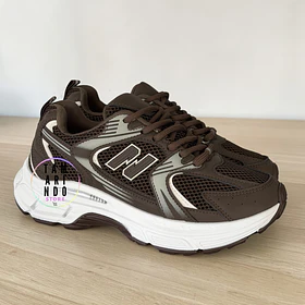 ZAPATILLAS J09 MARRON