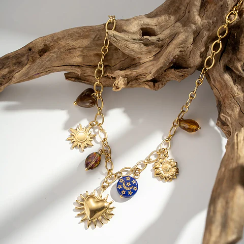 Colar Solar Heart Dourado | Aço Inoxidável