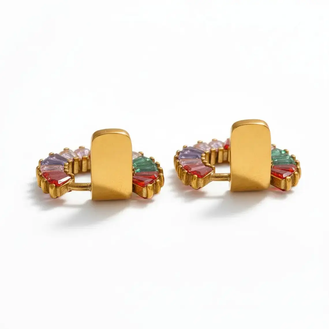 Brincos Radiant Crystal Dourado | Aço Inoxidável 2