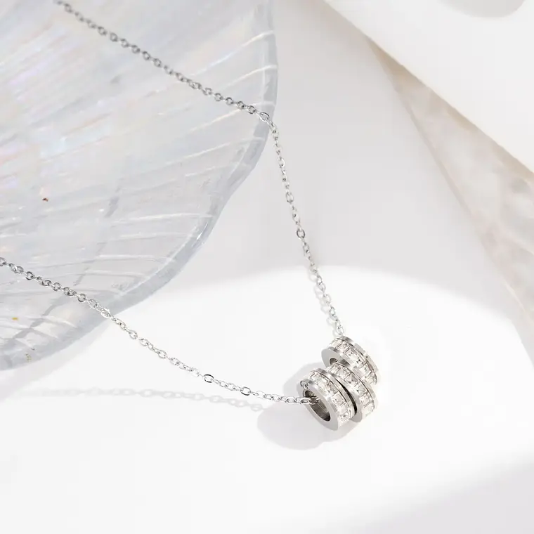 Colar Triplo Crystal Silver em Aço Inoxidável 1