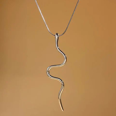 Colar Serpentine Silver em Aço Inoxidável