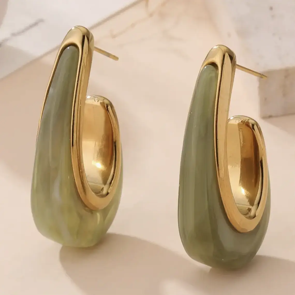 Brincos Aurora Verde em Aço Inoxidável Dourado 1