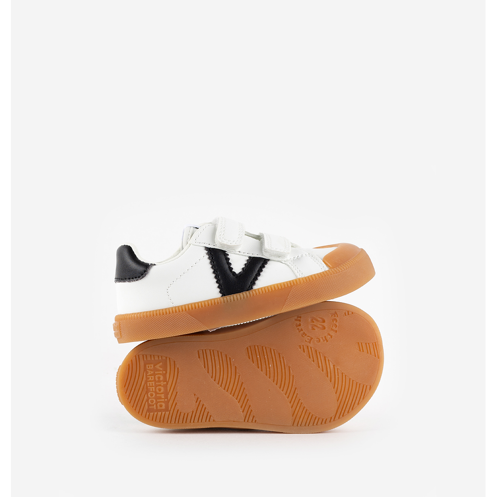 VICTORIA - Oliver Barefoot 26V