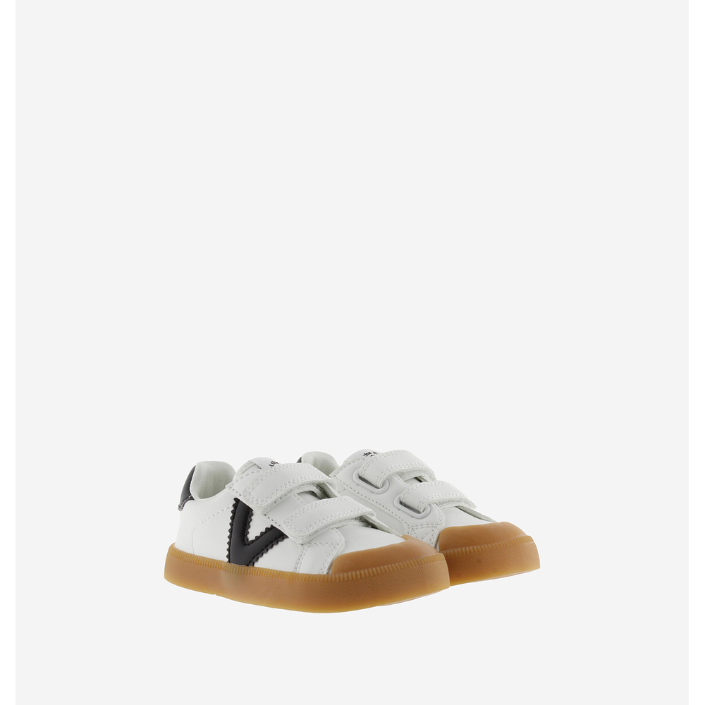 VICTORIA - Oliver Barefoot 26V