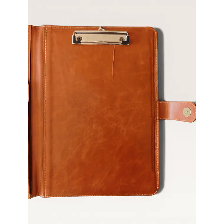 Carpeta de Cuero Rígida – Tamaño Oficio 6