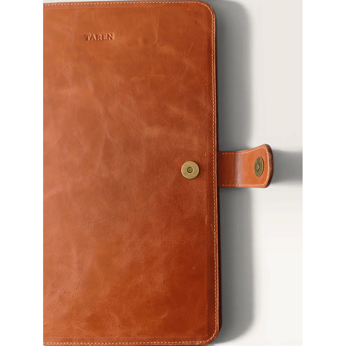 Carpeta de Cuero Rígida – Tamaño Oficio 7