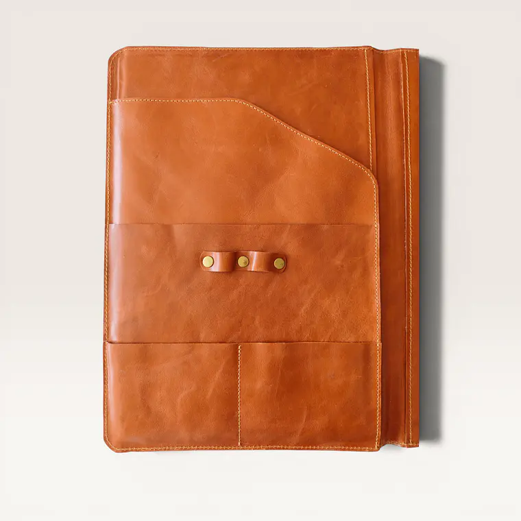 Carpeta de Cuero Rígida – Tamaño Oficio 5