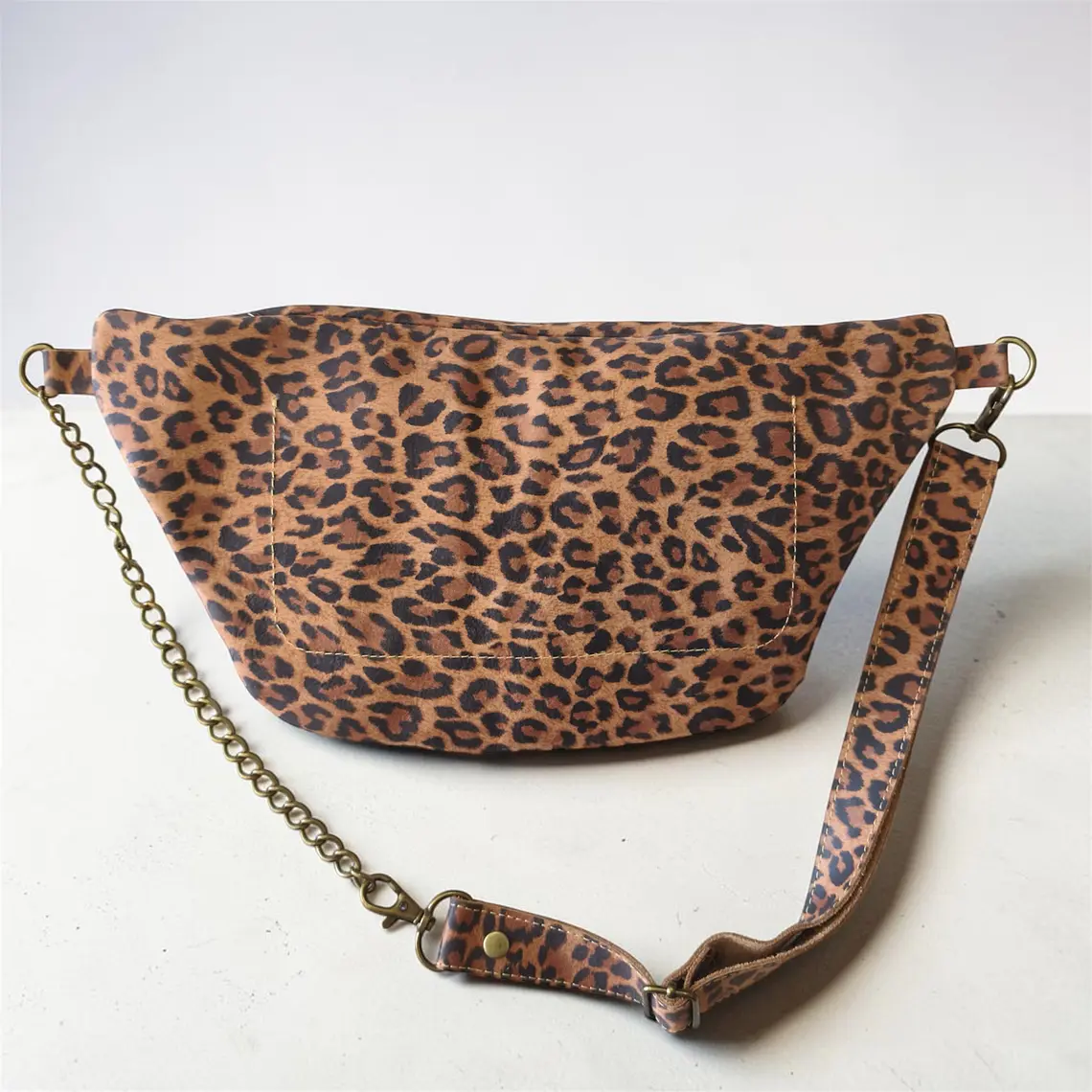 Banano Tokio — Gamuzón y Animal Print 5