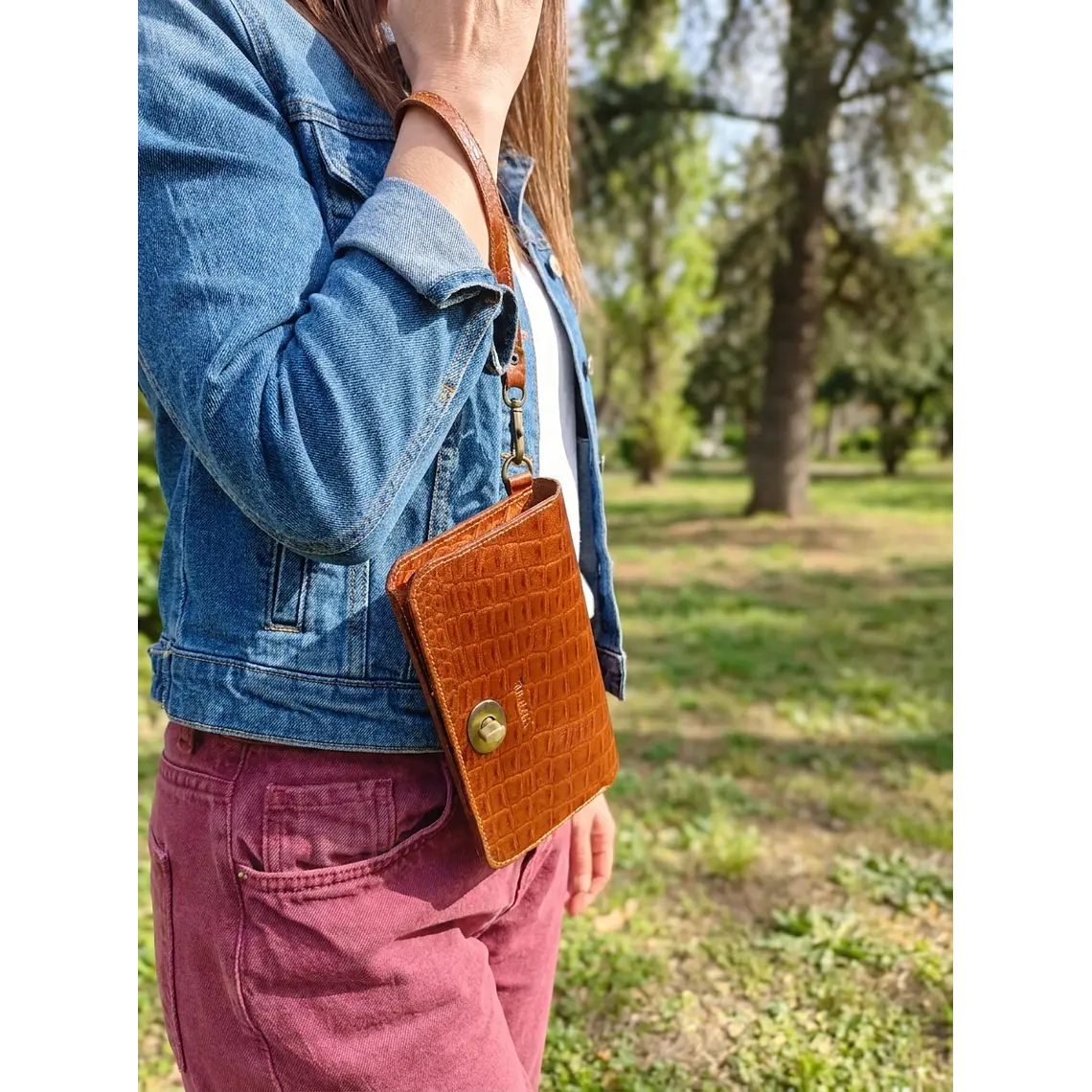 Billetera Mujer Multipropósito Camel Croco 8