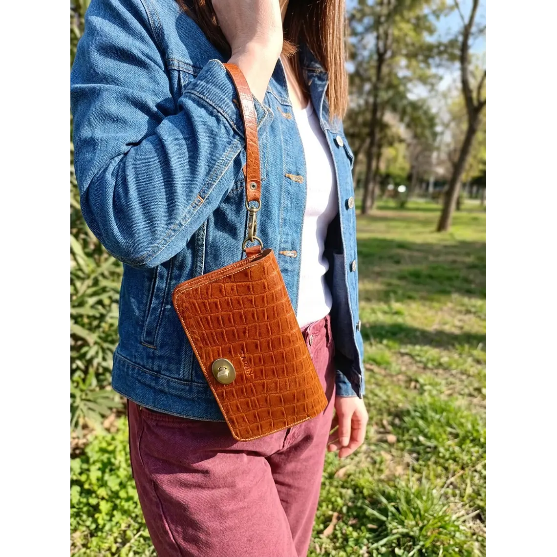 Billetera Mujer Multipropósito Camel Croco 10