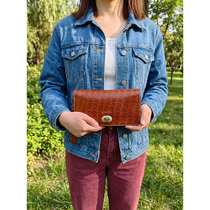 Billetera Mujer Multipropósito Camel Croco