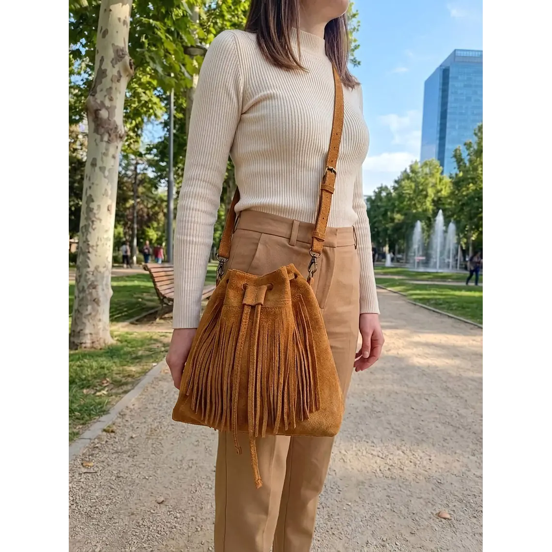 Cartera Venecia Gamuzón 3