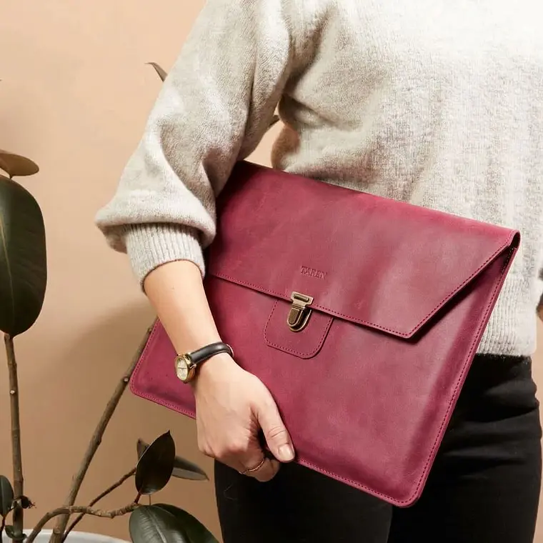 Funda para Notebook de Cuero — Hecha a Medida 7
