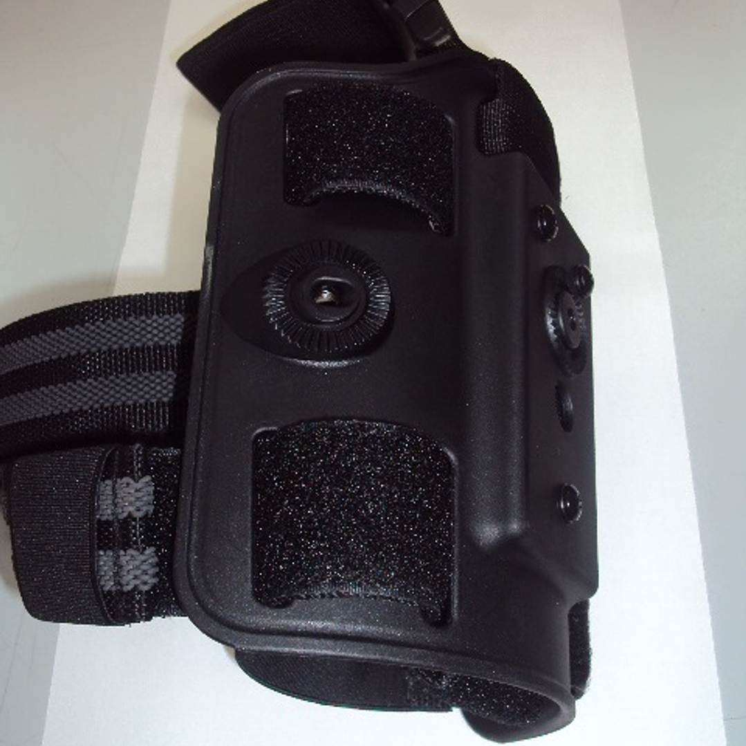 FUNDA PIERNA ISRAELITA C/PORTACARGADOR 1