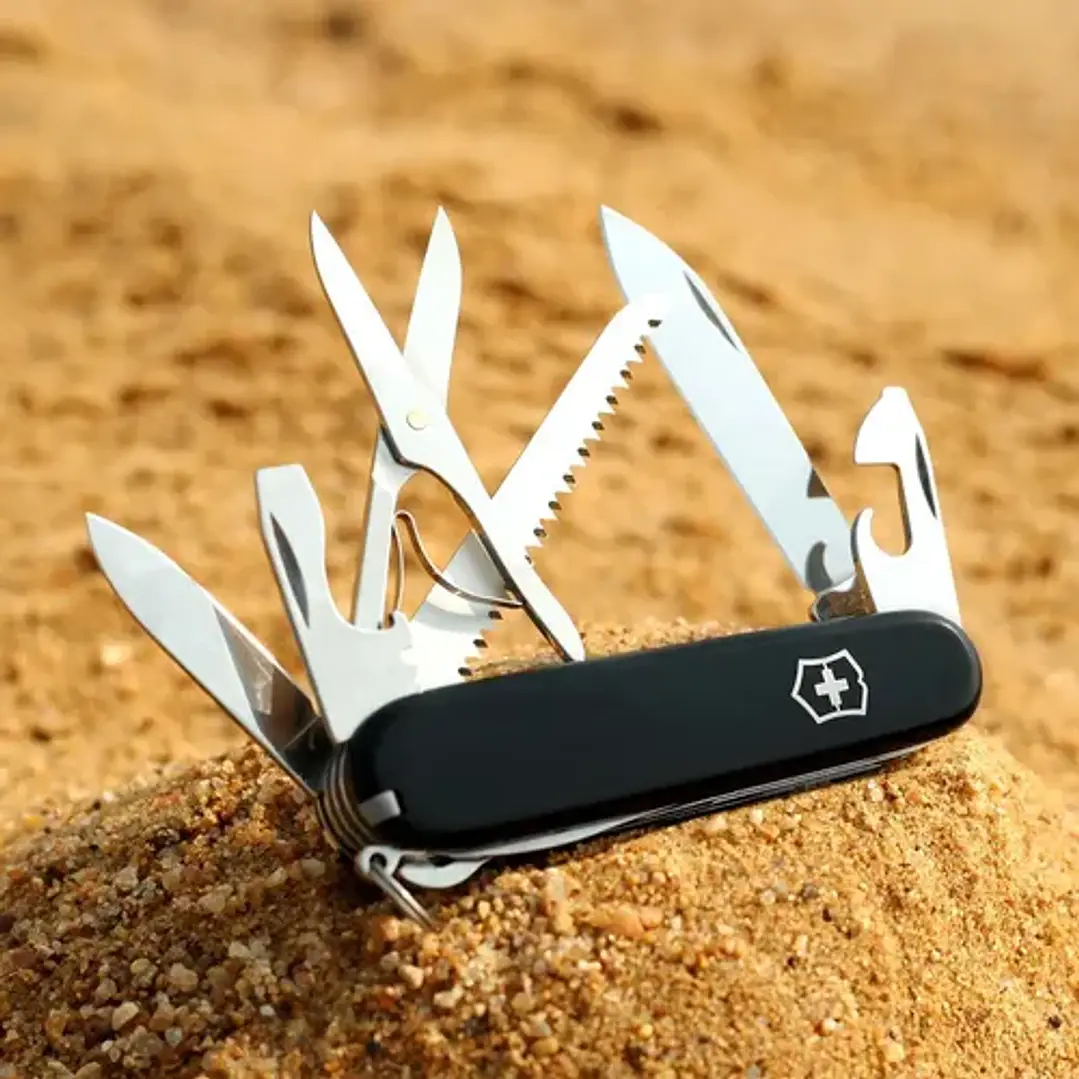 VICTORINOX HUNTSMAN COD. 1.3713.3 NEGRA 1